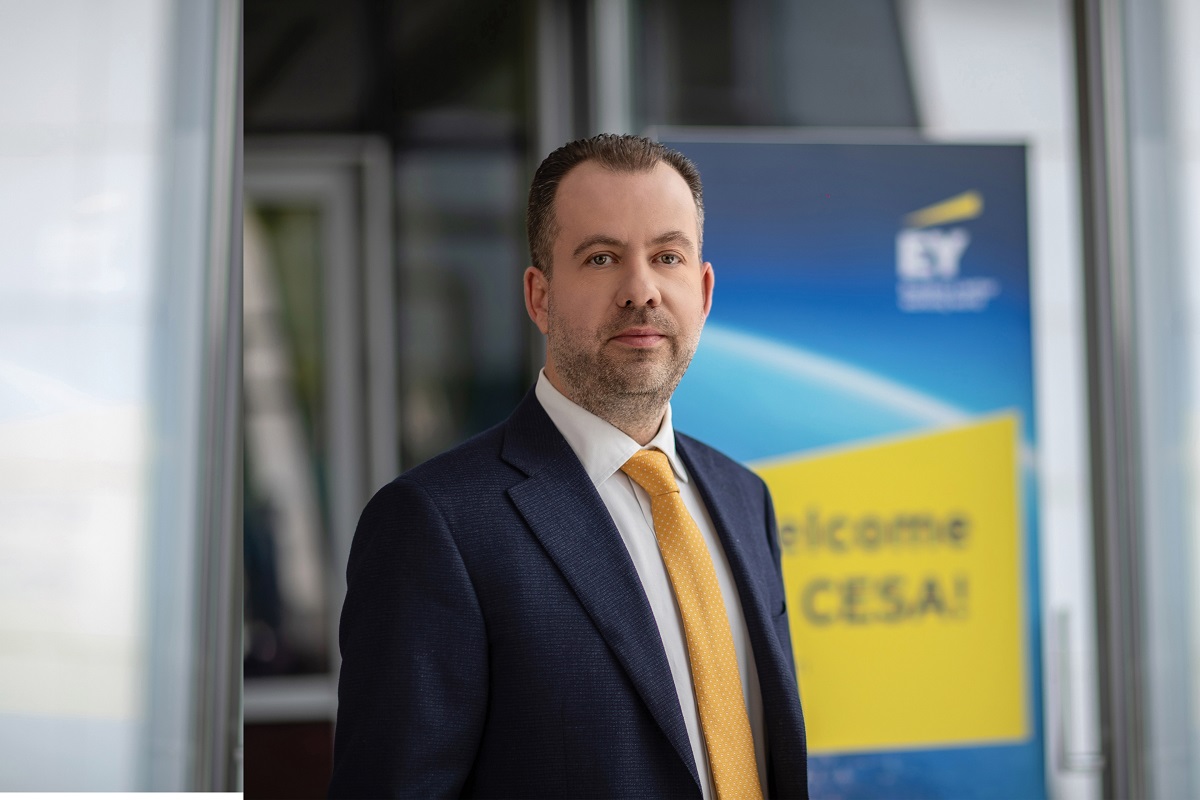 EY: Παγκόσμια έσοδα ρεκόρ στα 49,4 δισ. δολάρια