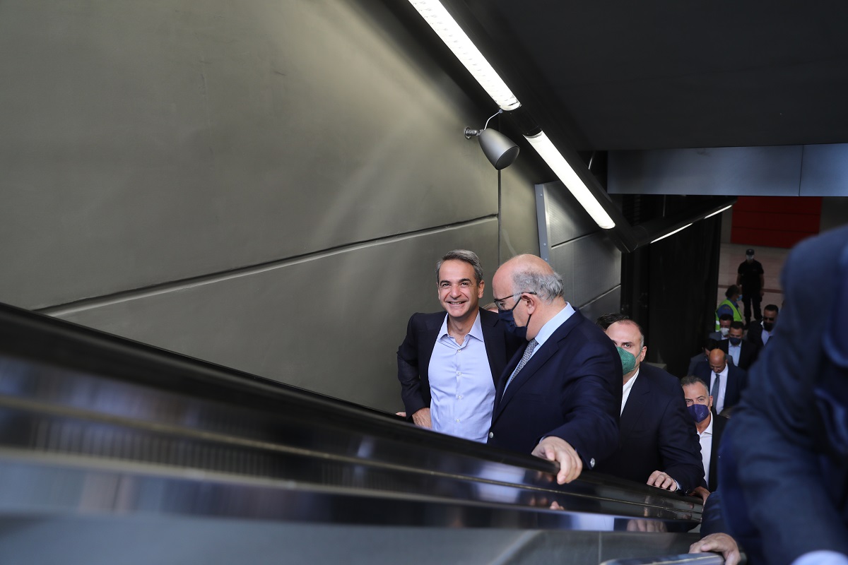 Ο πρωθυπουργός Κυριάκος Μητσοτάκης (Α) παρευρίσκεται στην τελετή εγκαινίων των νέων σταθμών της Γραμμής 3 του Μετρό στον Πειραιά @ΑΠΕ- ΜΠΕ ΑΠΕ-ΜΠΕ/ΓΙΩΡΓΟΣ ΒΙΤΣΑΡΑΣ