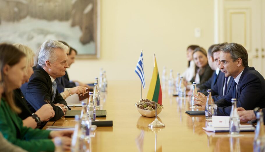 Συνάντηση του Πρωθυπουργού Κυριάκου Μητσοτάκη με τον Λιθουανό Πρόεδρο Gitanas Nauseda στο Βίλνιους (ΔΗΜΗΤΡΗΣ ΠΑΠΑΜΗΤΣΟΣ/ΓΡΑΦΕΙΟ ΤΥΠΟΥ ΠΡΩΘΥΠΟΥΡΓΟΥ/EUROKINISSI)
