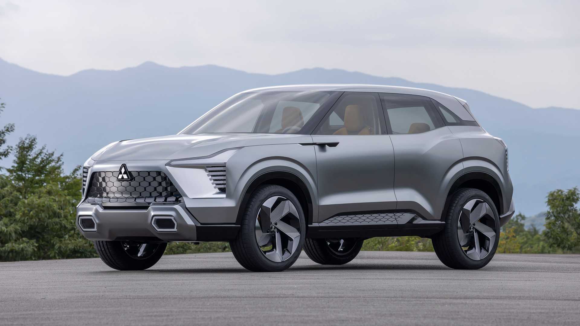 Το μικρό Mitsubishi XFC concept θα κυκλοφορήσει μέσα στο 2023