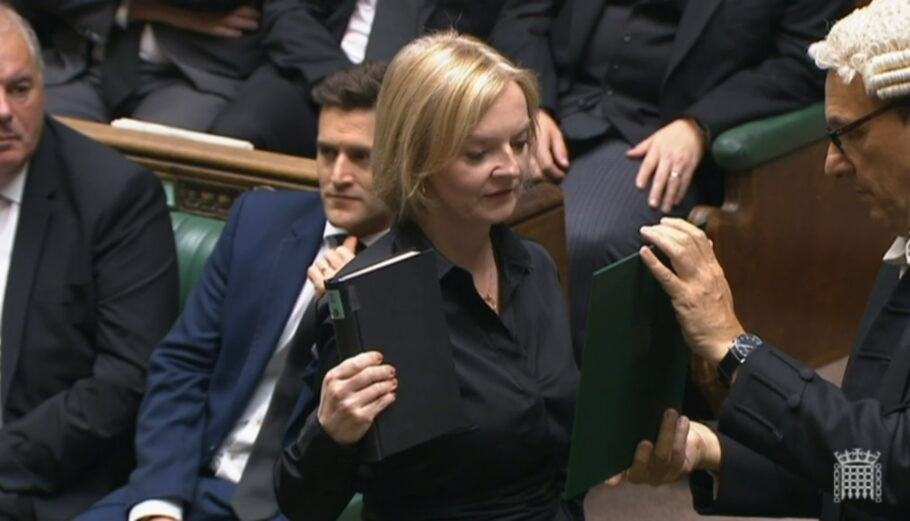 Η Λιζ Τρας στο Βρετανικό Κοινοβούλιο ©EPA/UK PARLIAMENTARY