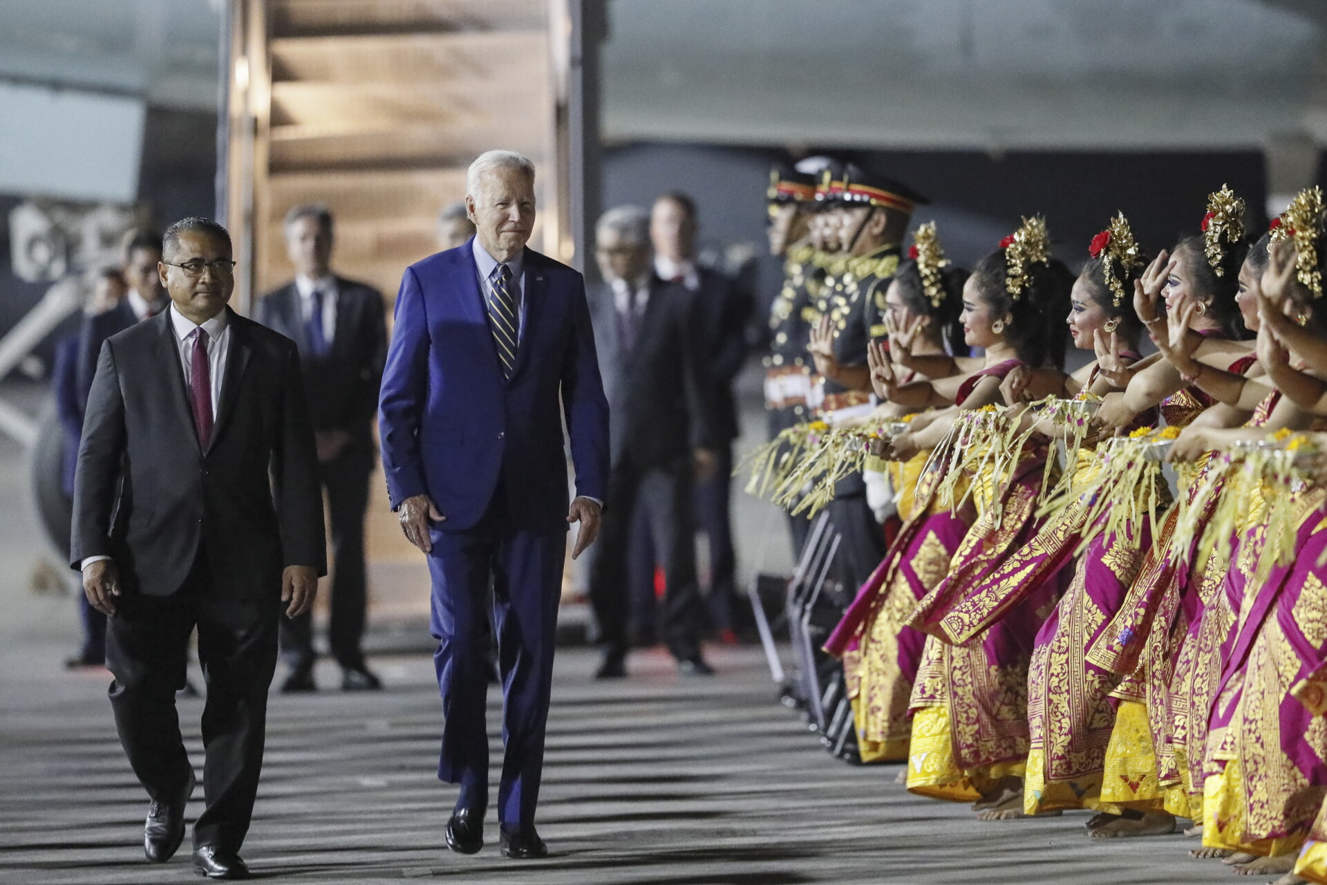 Μπάιντεν: Προσγειώθηκε στο Μπαλί για το G20