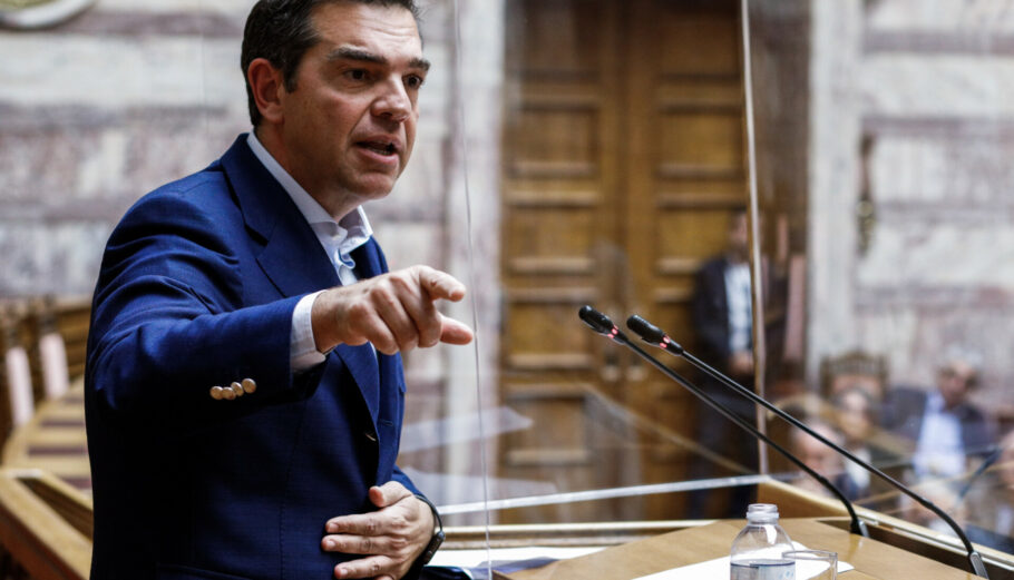 Ο Αλέξης Τσίπρας στη Συνεδρίαση της Κοινοβουλευτικής Ομάδας του ΣΥΡΙΖΑ ©Eurokinissi