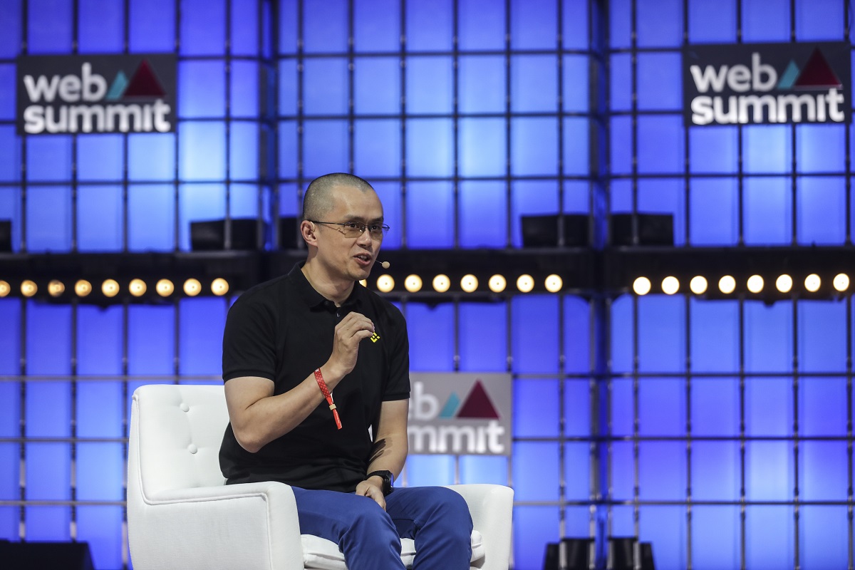 CEO Binance κατά Ρουμπινί: Δεν μας νοιάζει η άποψή του για το crypto