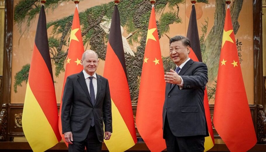 O Γερμανός καγκελάριος Όλαφ Σολτς  είχε συνάντηση στο Παλάτι του Λαού με τον Κινέζο πρόεδρο Σι Τζινπίνγκ©twitter.com/gchahal/status
