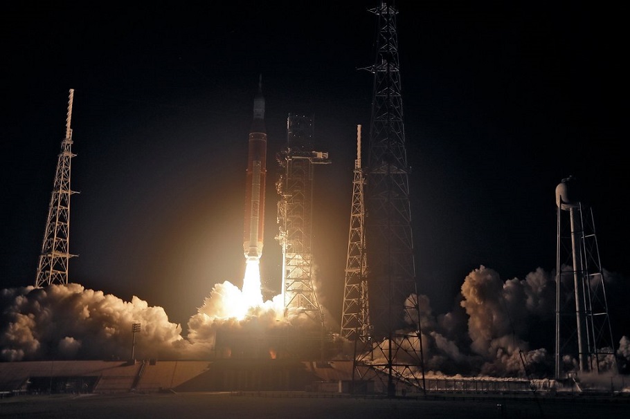 NASA: Εκτοξεύτηκε η αποστολή Artemis 1 με προορισμό τη Σελήνη