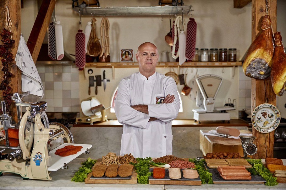 The Vegetarian Butcher: Ποιος είναι ο vegan χασάπης που ήρθε και στην Ελλάδα