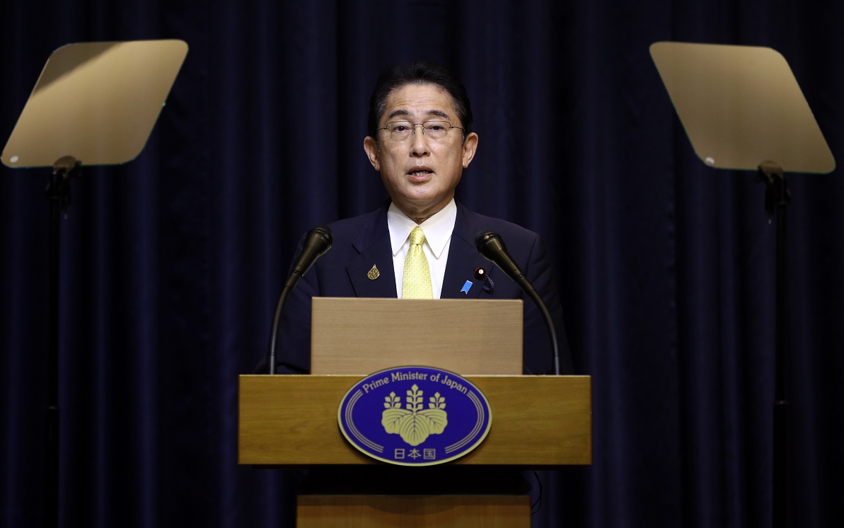 Ο πρωθυπουργός της Ιαπωνίας Φούμιο Κισίντα © EPA/NARONG SANGNAK
