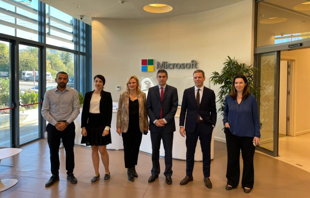 Μνημόνιο συνεργασίας υπέγραψαν Elevate Greece και Microsoft