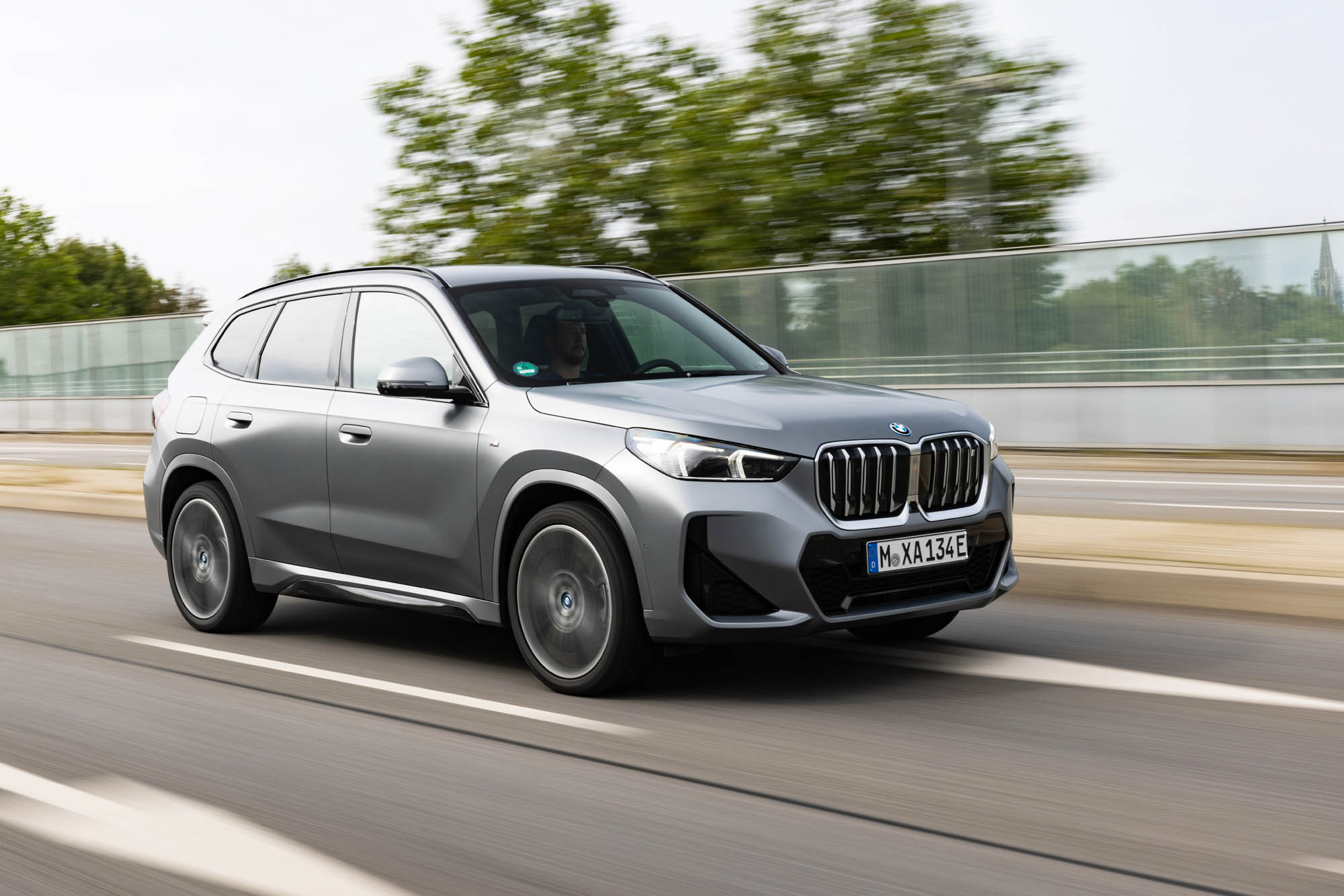 Η αμιγώς ηλεκτρική BMW iX1