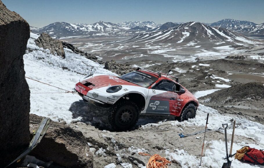 Ξεκίνησε το ταξίδι εξερεύνησης μιας πολύ ιδιαίτερης Porsche 911