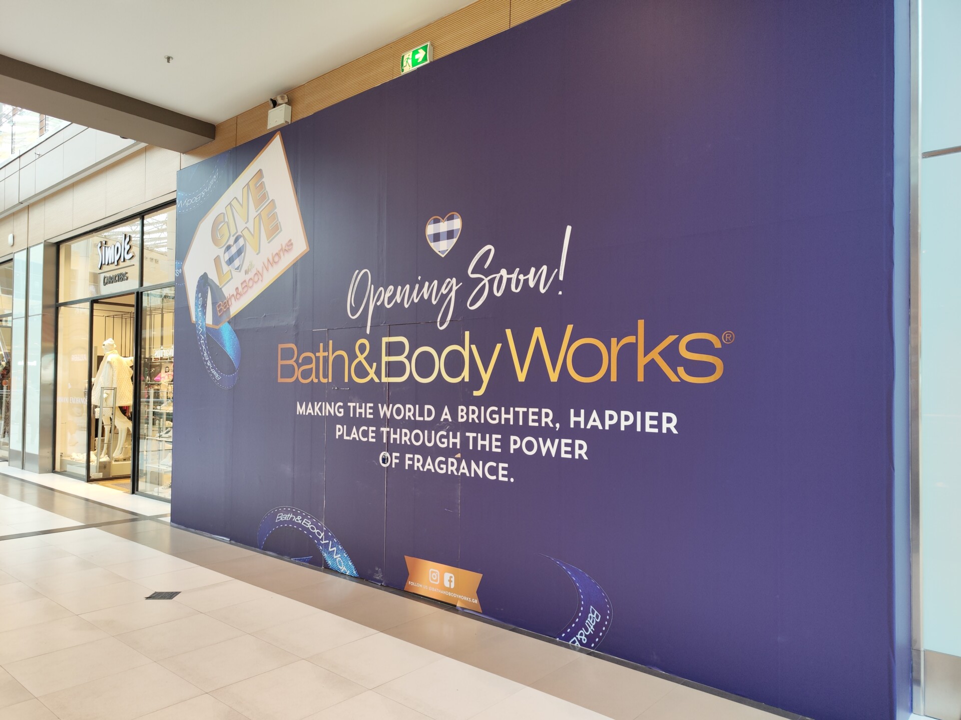 Σε φάση προετοιμασίας το κατάστημα της Bath & Body Works στο The Athens Mall© Power Game