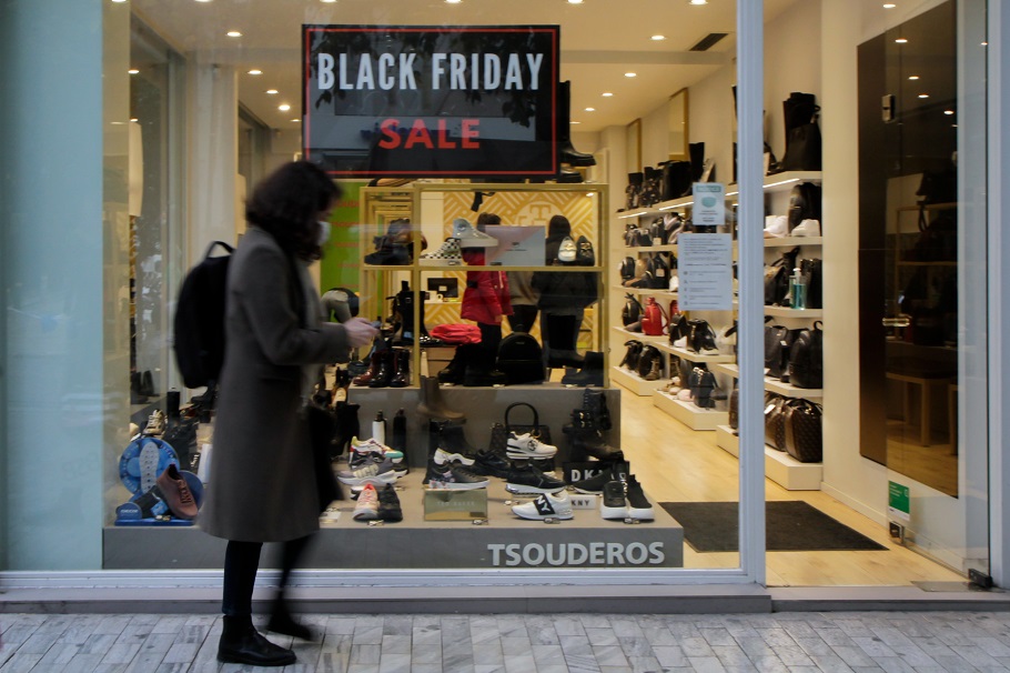 BLACK FRIDAY ΣΤΙΓΜΙΟΤΥΠΑ ΑΠΟ ΚΑΤΑΣΤΗΜΑ ΣΤΟ ΚΕΝΤΡΟ ΤΗΣ ΑΘΗΝΑΣ (ΓΙΕΝΑΝΤΑ ΝΤΕΛΑΪ/EUROKINISSI