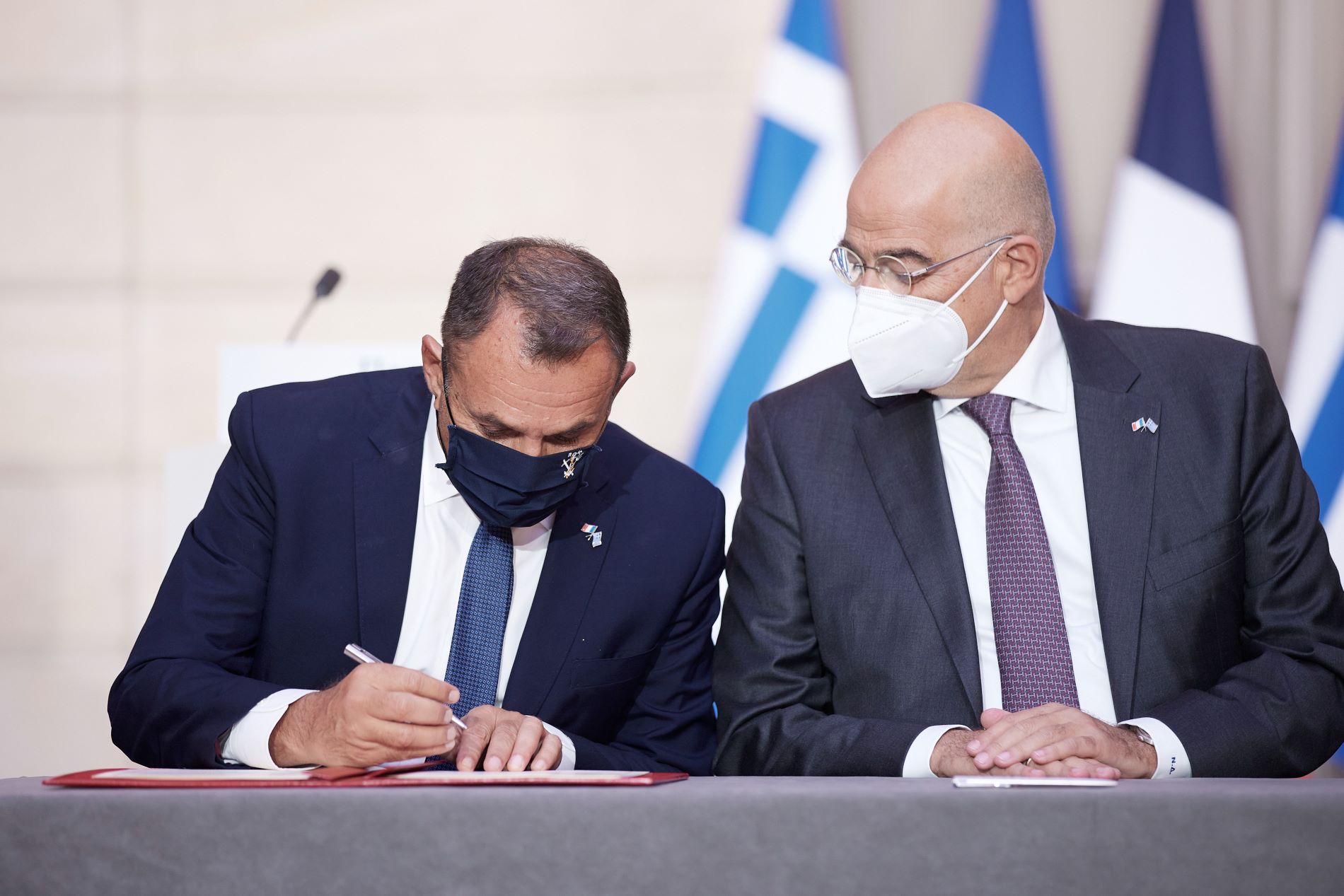 Στην Αίγυπτο Δένδιας, Παναγιωτόπουλος και Βαρβιτσιώτης για συμφωνίες