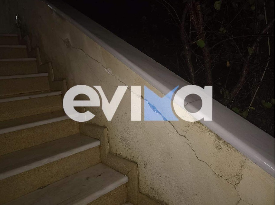 Ζημιές από το σεισμό στην Εύβοια©evima.gr