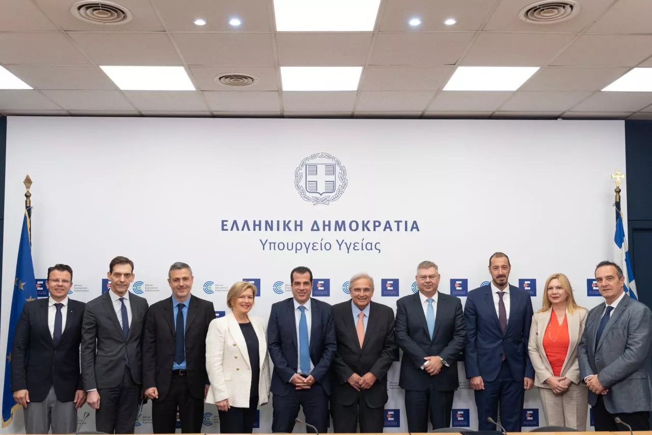 HELLENiQ ENERGY: Πώς στηρίζει τη δημόσια υγεία