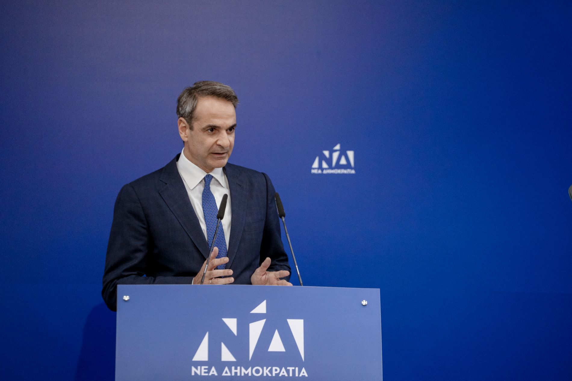 Οι περιοδείες Μητσοτάκη, η εκλογική ετοιμότητα του ΣΥΡΙΖΑ, οι καταθέσεις δημοσιογράφων για τις υποκλοπές και η σχέση Ellington – ΤΣΜΕΔΕ