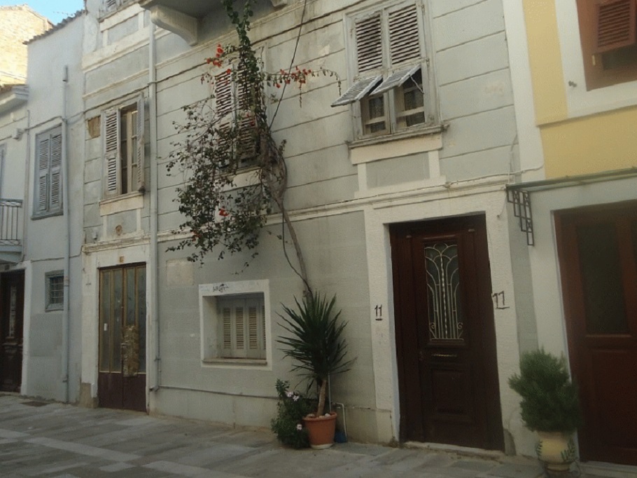 ΕΤΑΔ: Σε e-auction τριώροφο διατηρητέο στην παλιά πόλη του Ναυπλίου