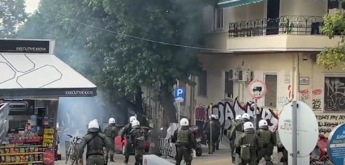 Στιγμιότυπο από τα επεισόδια στη Θεσσαλονίκη©thestival.gr