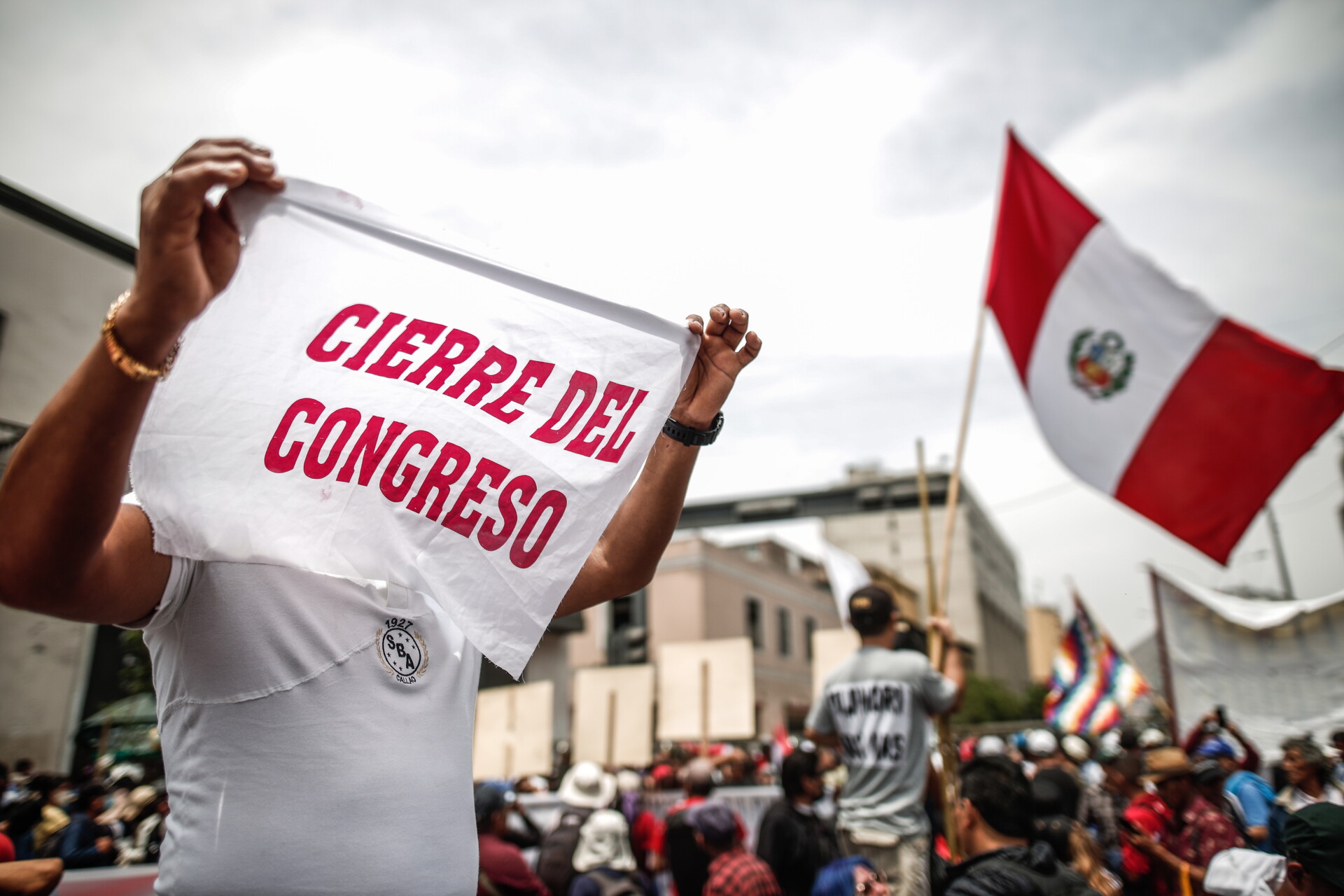 Πολιτική κρίση στο Περού © EPA/ALDAIR MEJIA