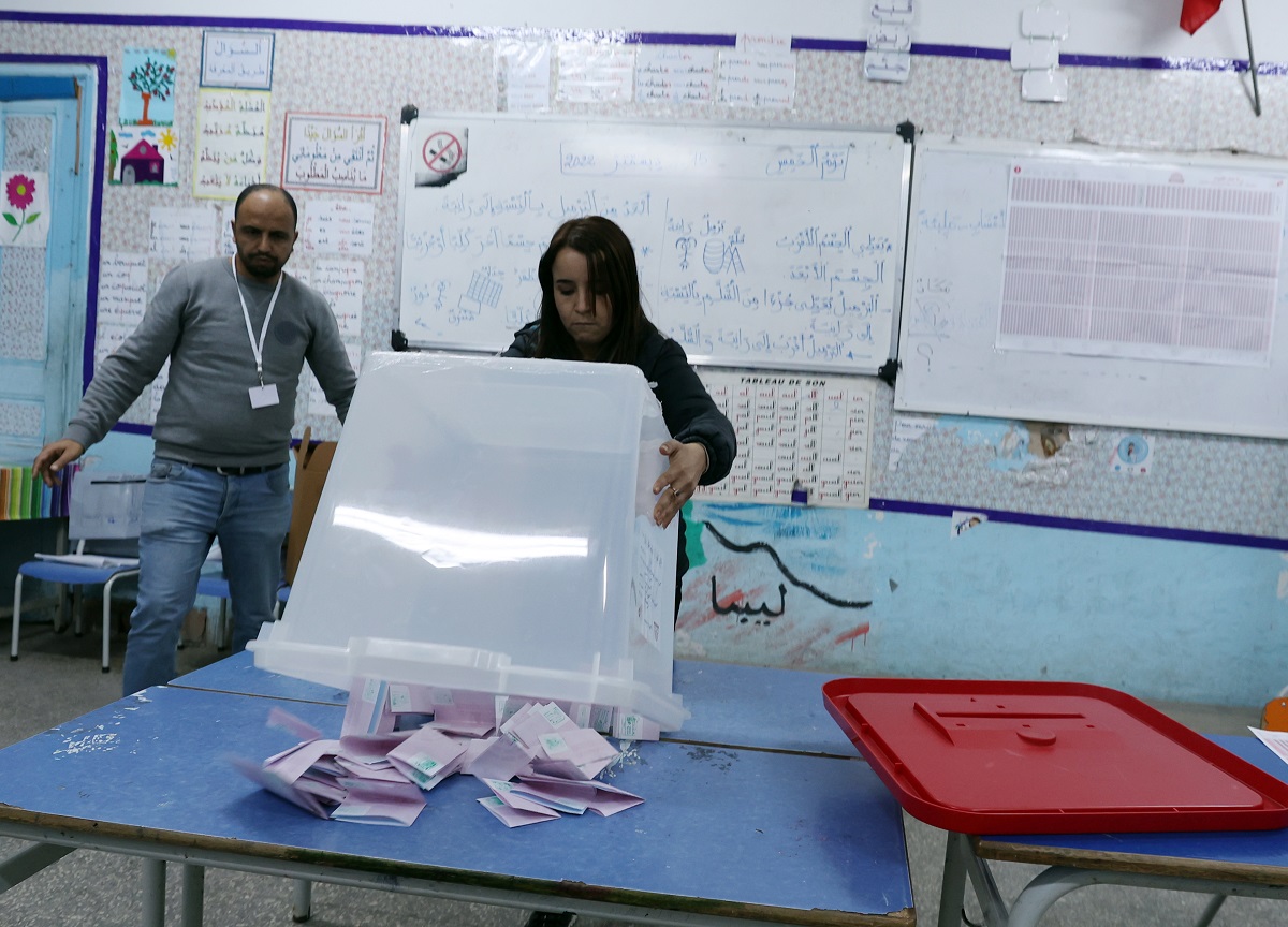 Εκλογές στην Τυνησία © EPA/MOHAMED MESSARA