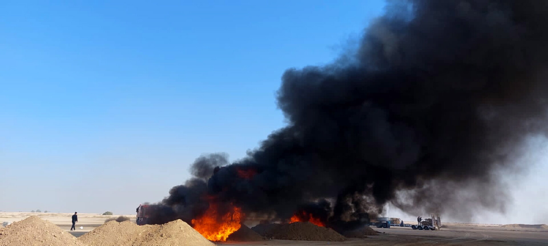 Βομβαρδισμοί στο Ιράκ © EPA/AHMED JALIL