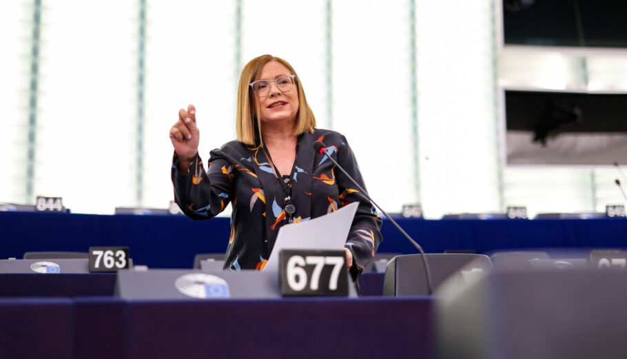 Η ευρωβουλευτής Μαρία Σπυράκη © (POOL MATHIEU CUGNOT/ΕΥΡΩΠΑΪΚΟ ΚΟΙΝΟΒΟΥΛΙΟ/EUROKINISSI)