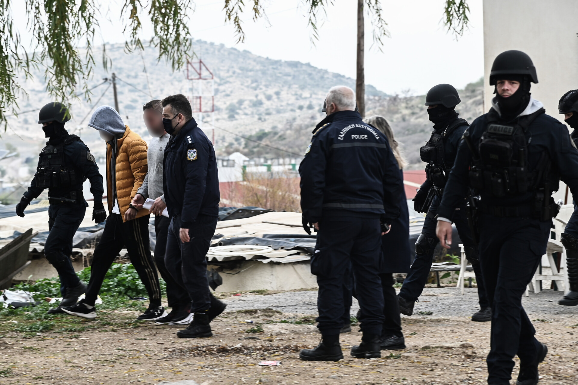 Συλλήψεις από την ΕΛΑΣ στη Δυτική Αττική © (ΜΙΧΑΛΗΣ ΚΑΡΑΓΙΑΝΝΗΣ/EUROKINISSI)