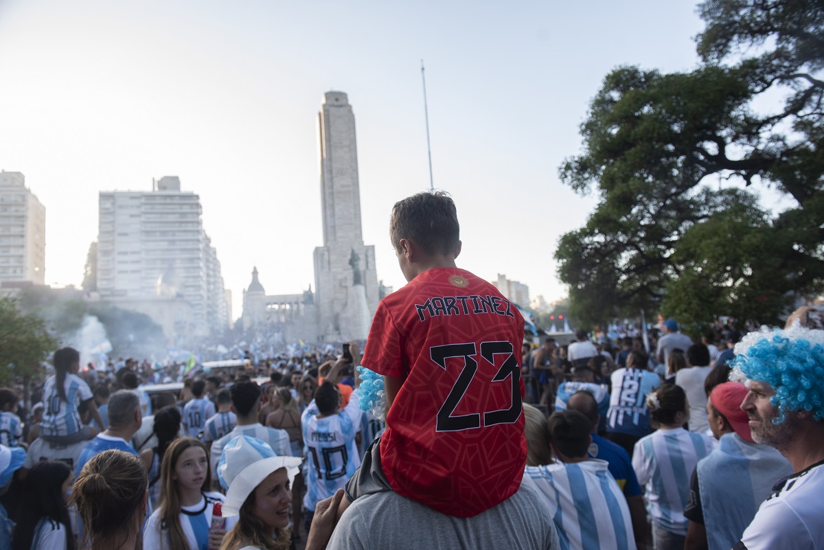 Εκατομμύρια εκστασιασμένοι οπαδοί στο Μπουένος Άιρες © EPA/Franco Trovato Fuoco