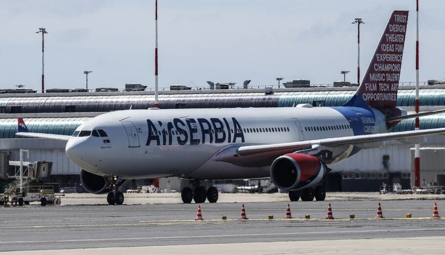Air Serbia © EPA/FABIO FRUSTACI