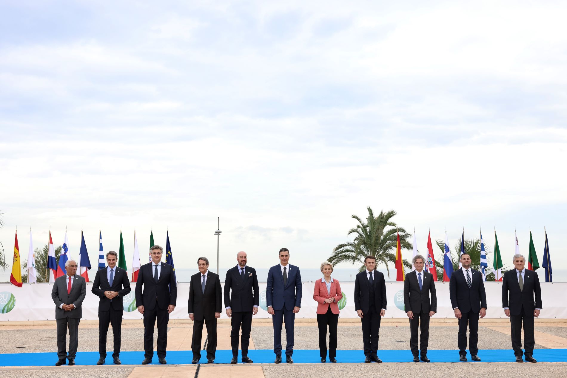 Ο Κυρ. Μητσοτάκης και οι ηγέτες που συμμετείχαν στη Σύνοδο Κορυφής EUMED-9 ©Eurokinissi