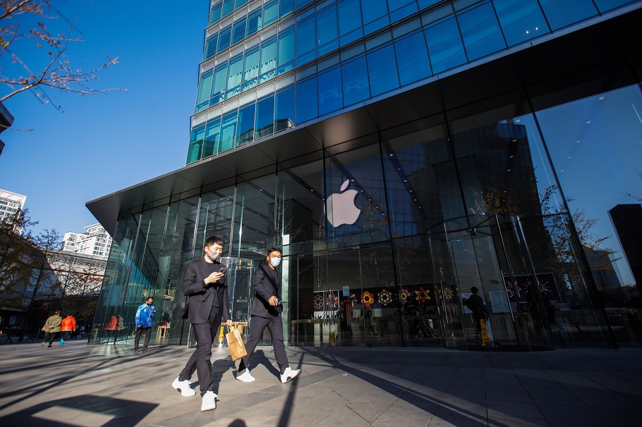 Κίνα: Το μεγαλύτερο εργοστάσιο κατασκευής iPhone αίρει το lockdown