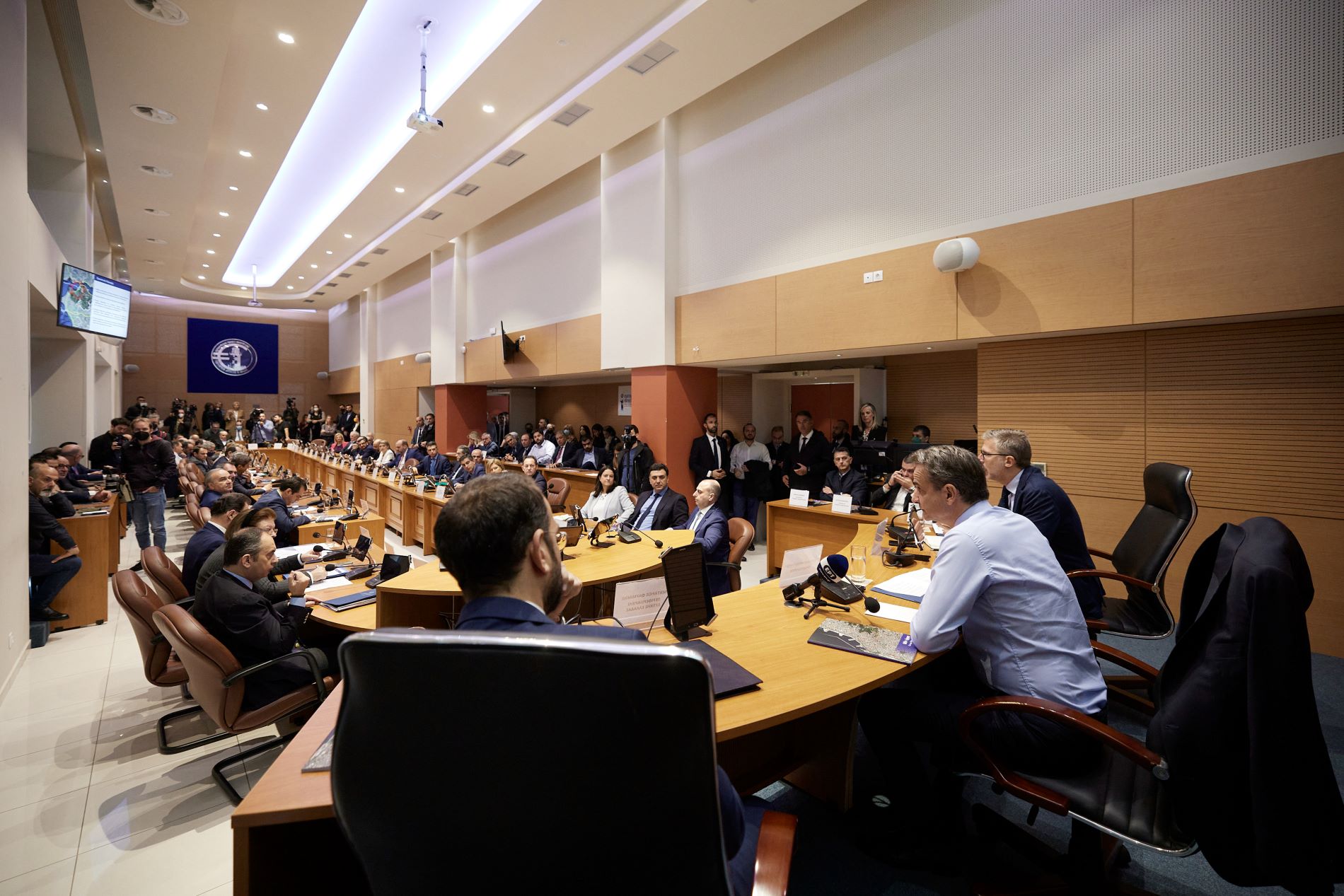 Οι… αδύναμες περιφέρειες για ΝΔ, ΣΥΡΙΖΑ, ΠΑΣΟΚ και η συζήτηση για προμήθεια Black Hawk από τις ΗΠΑ