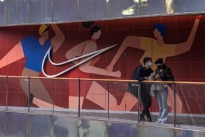 Nike: Πτώση 30% στις πωλήσεις στην Κίνα από το 2021 –  O τζίρος στο χαμηλότερο επίπεδο 8ετίας