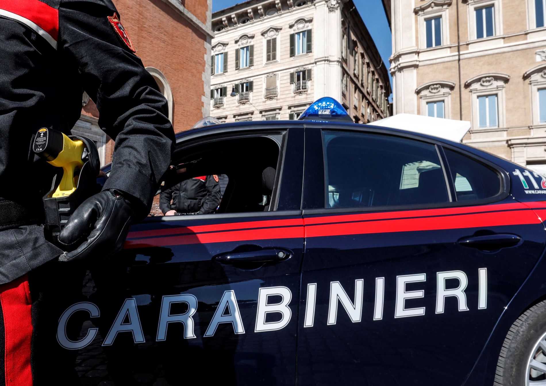Η ιταλική αστυνομία ©EPA/GIUSEPPE LAMI