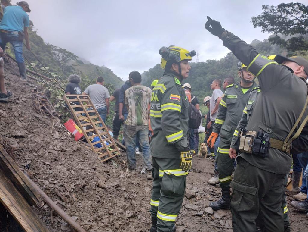 Κολομβία: Τουλάχιστον 27 νεκροί από λεωφορείο που θάφτηκε σε κατολίσθηση