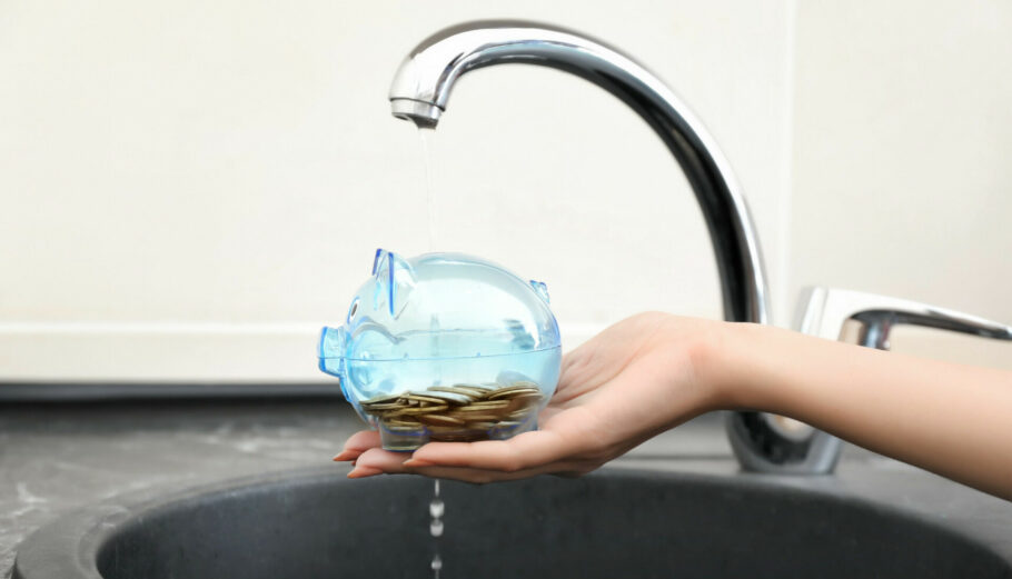 Εξοικονόμηση νερού © 123rf