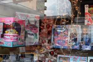 ΕΣΕΕ: Το 52% των επιχειρήσεων σημείωσε πτώση πωλήσεων φέτος τις γιορτές