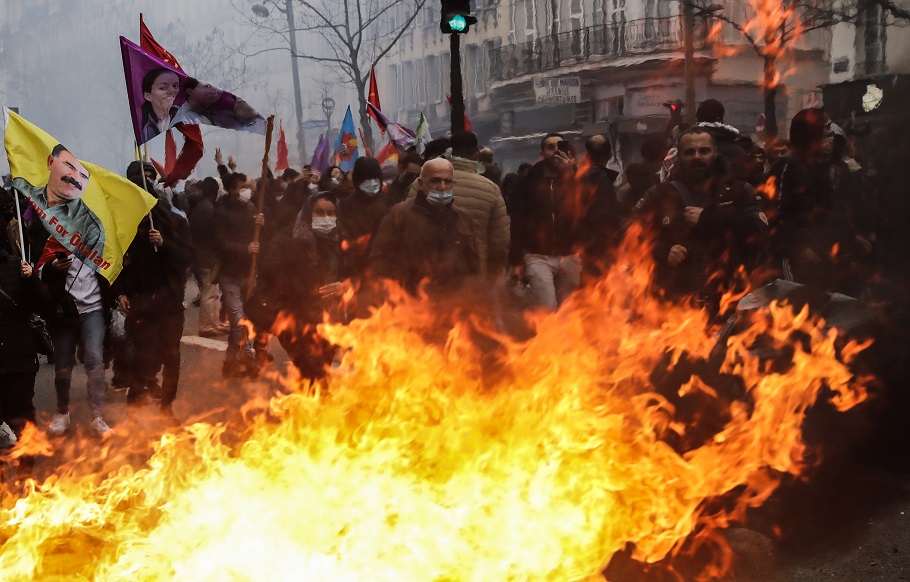 Επεισόδια στο Παρίσι© EPA/TERESA SUAREZ