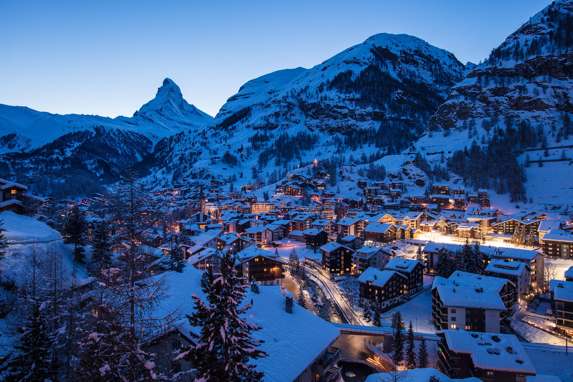 Ζέρματ αλπικό χωριό στην Ελβετία@.zermatt.ch/en
