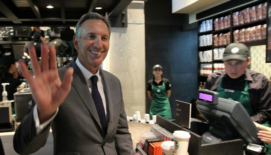 Ο CEO των Starbucks Χάουαρντ Σουλτς © EPA/Mauricio Duenas Castaneda