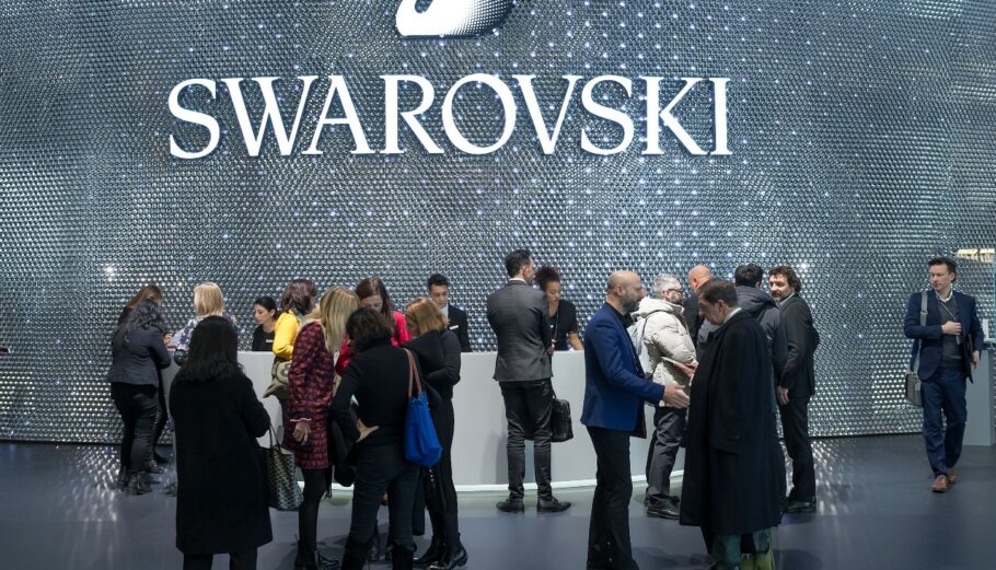 Το περίπτερο της Swarovski σε έκθεση κοσμημάτων στην Βασιλεία της Ελβετίας.