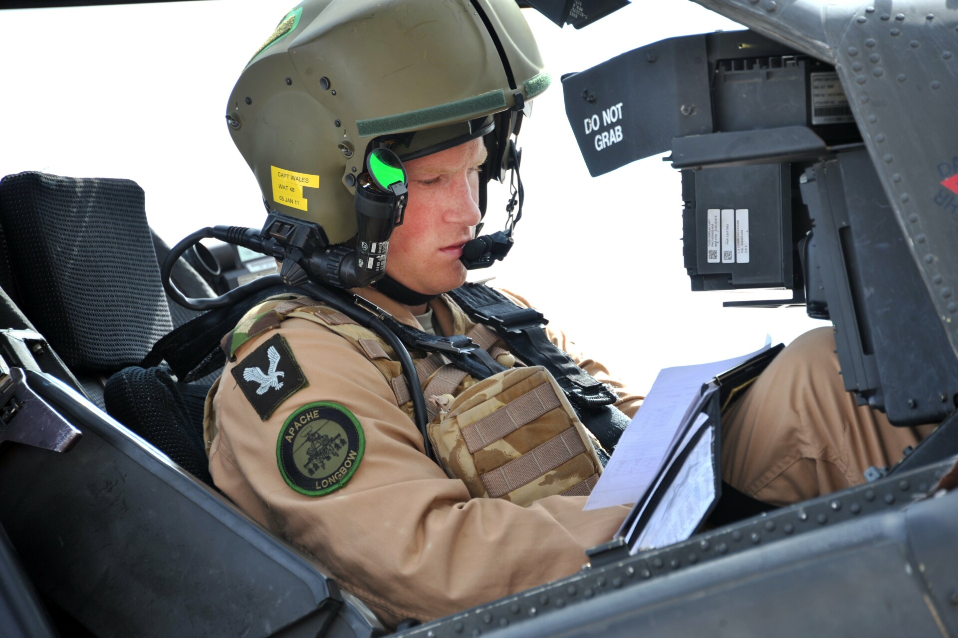 Ο πρίγκιπας Χάρι στο Αφγανιστάν © EPA/Sgt Russ Nolan RLC