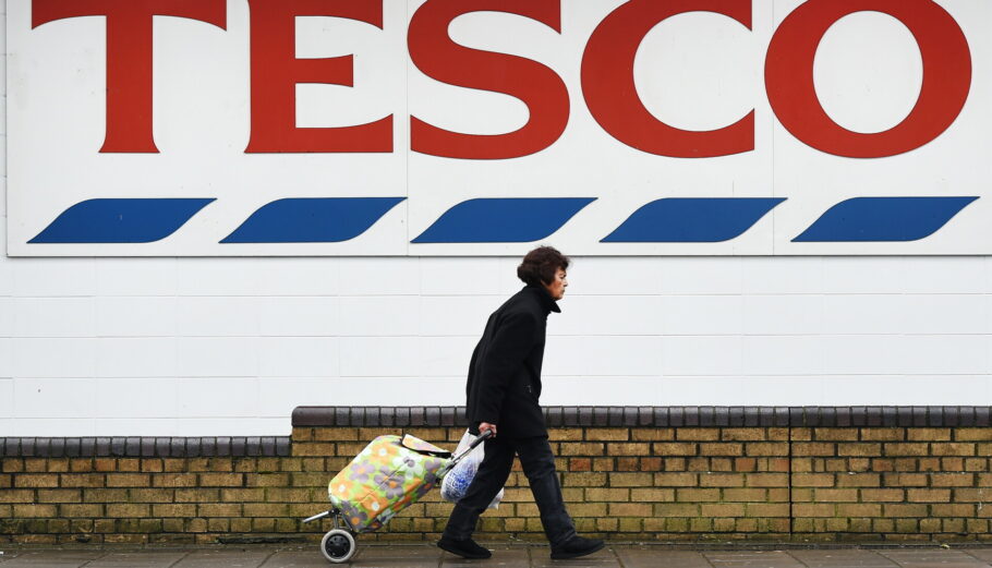 Tesco © EPA/ANDY RAIN