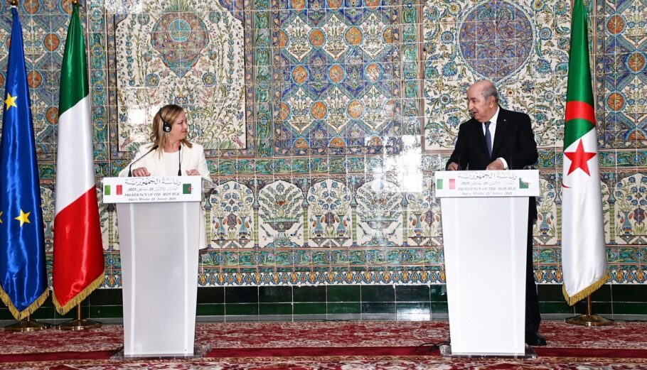 Η Τζόρτζια Μελόνι με τον Αλγερινό πρόεδρο Αμπντελματζίντ Τεμπούν