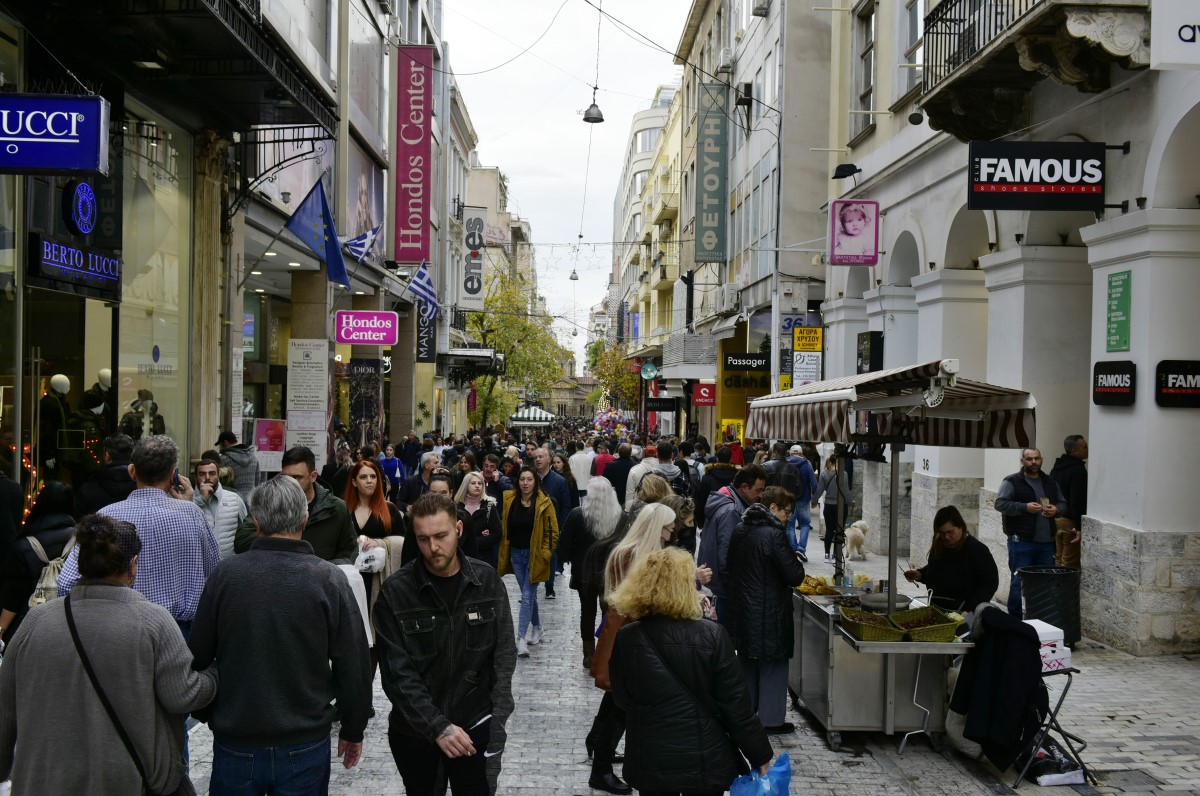 IΜΕ ΓΣΕΒΕΕ: Μειώθηκε το εισόδημα για το 28% των νοικοκυριών
