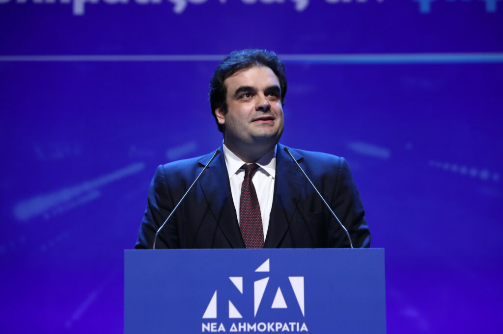 Πιερρακάκης: Έρχονται άμεσα οι νέες ταυτότητες