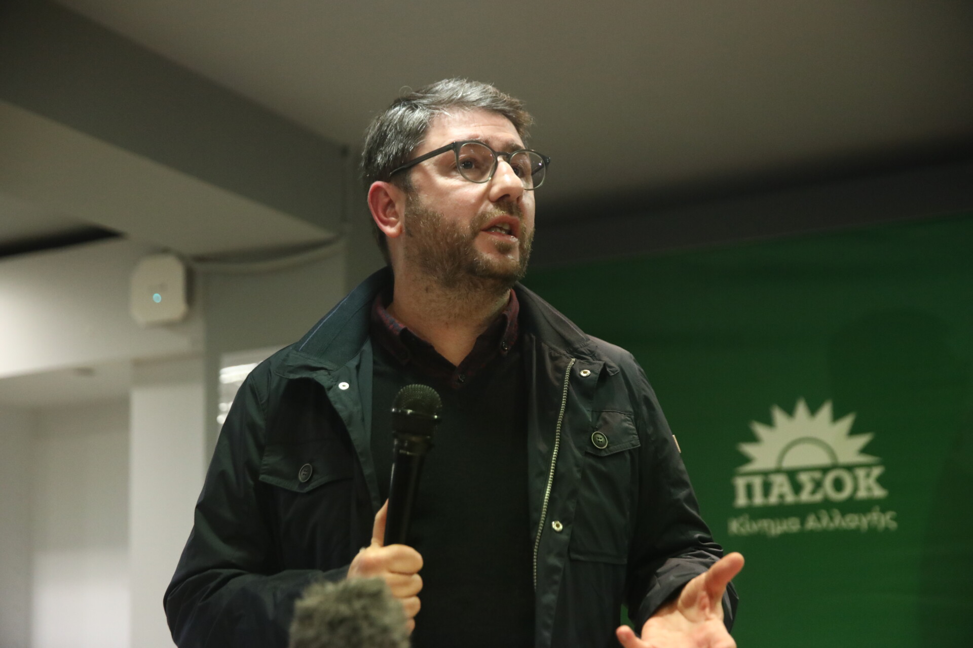 Ανδρουλάκης: Θέλουμε μια ζωή αξιοπρέπειας για τη νέα γενιά