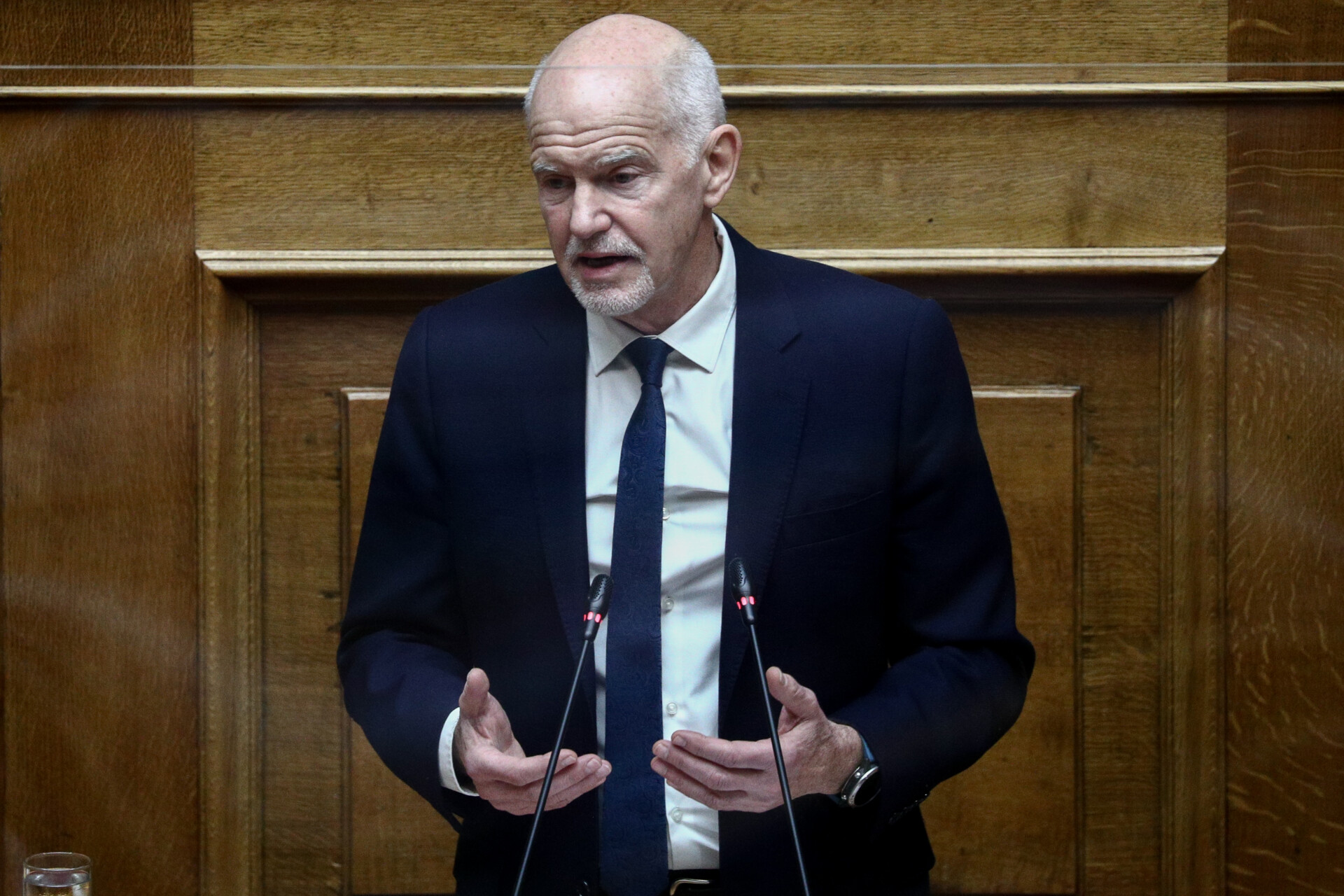 Γ. Παπανδρέου: Η Δημοκρατία απειλείται ξανά
