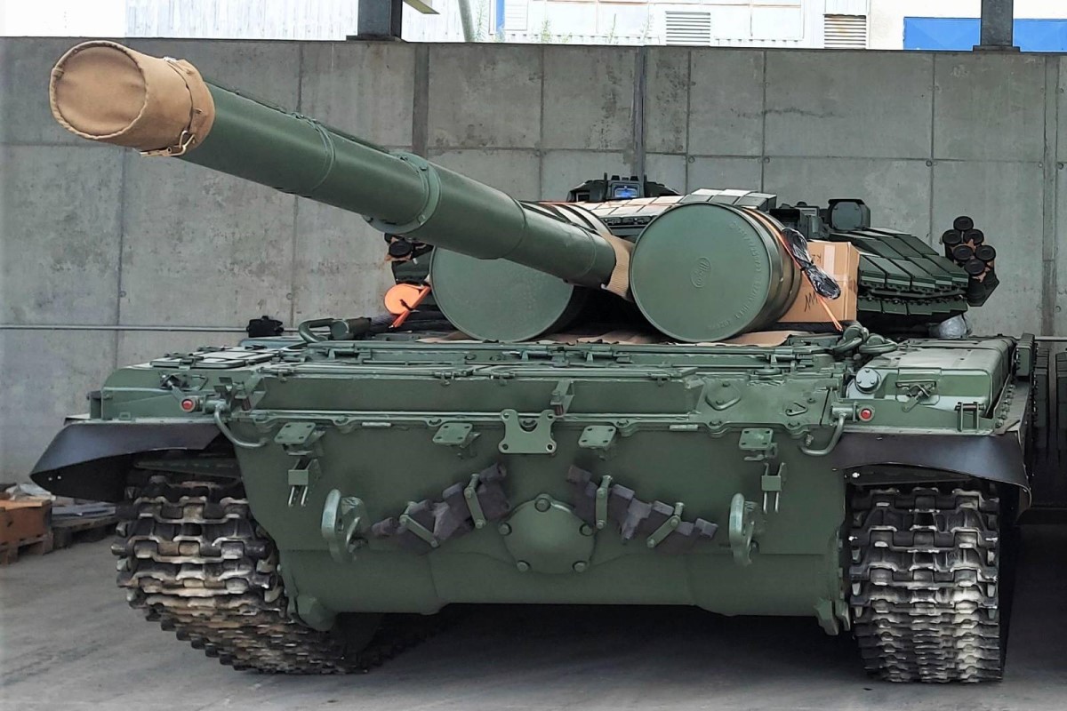 Άρμα μάχης Τ-72 © Twitter / Defense of Ukraine